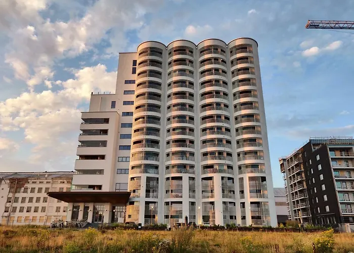 With Free Parking 오울루